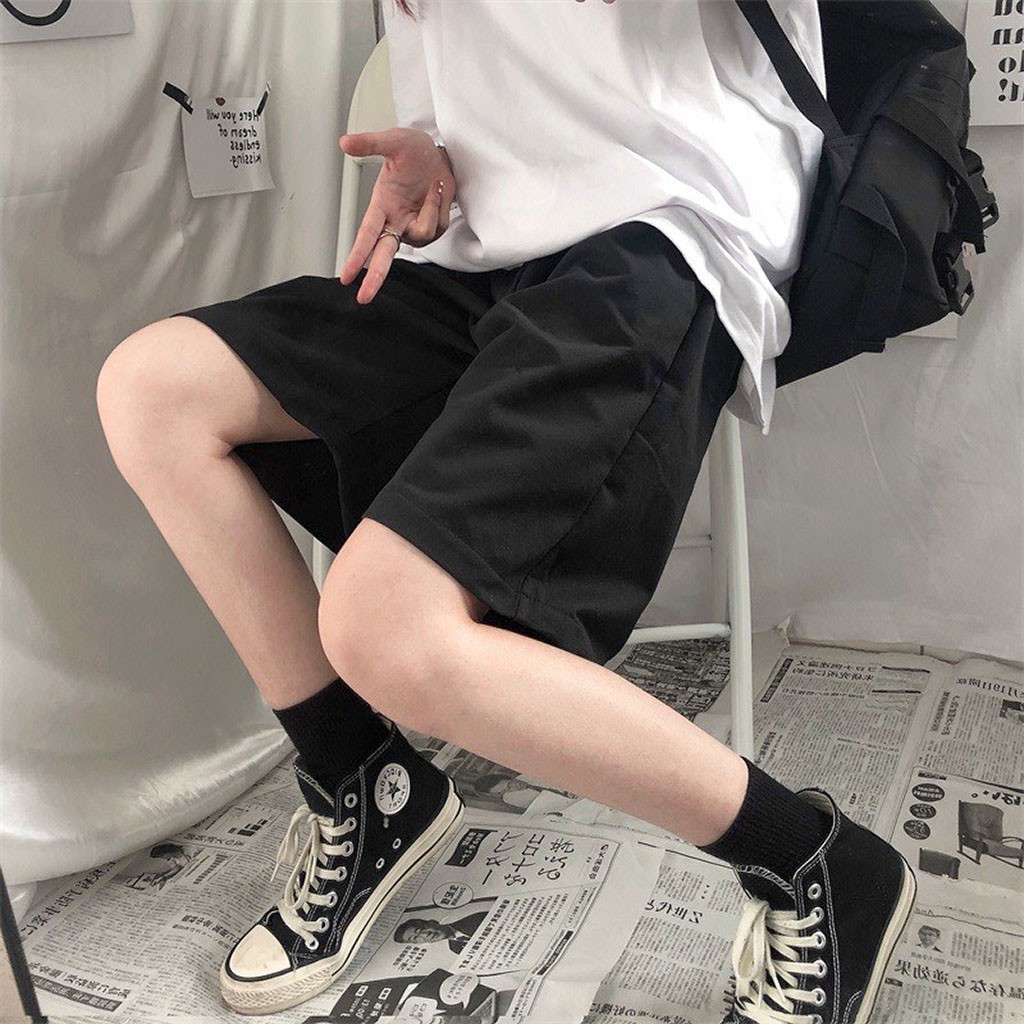 Quần Short Nam Nữ Unisex THUN BASIC Form Rộng Simple - Kiểu quần đùi thun trơn co dãn màu đen xám Leevin Store