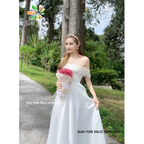 Váy tiệc trễ vai kết hoa siêu sang