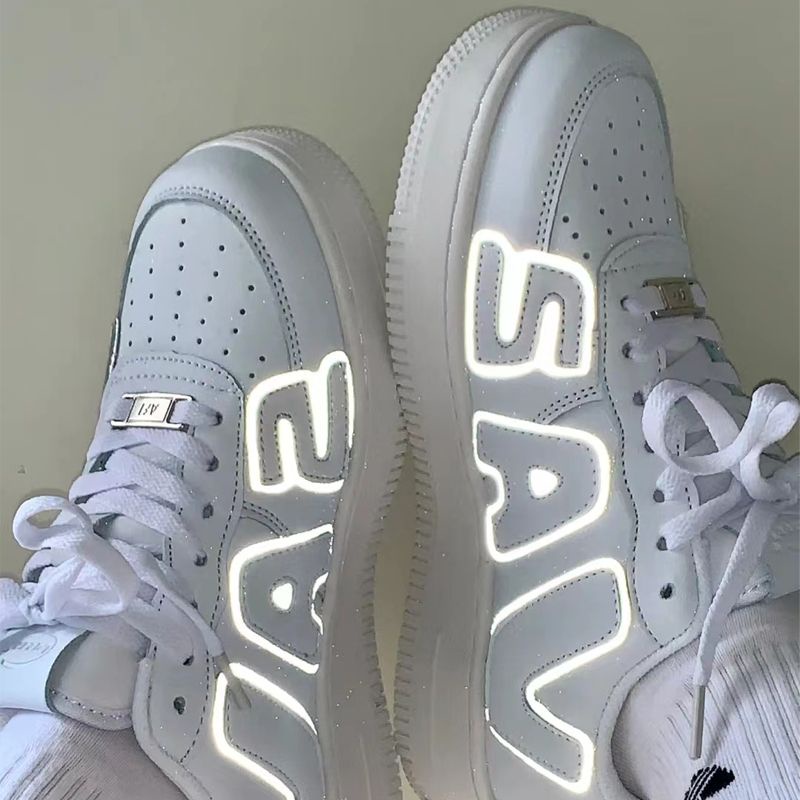 Giày Thể Thao Nữ In Chữ Thời Trang Năng Động