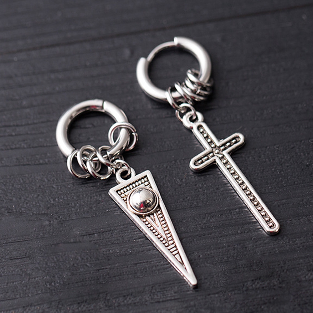 Đôi Khuyên Tai Hình Tam Giác Nhỏ Xinh Thời Trang Cho Nam Nữ