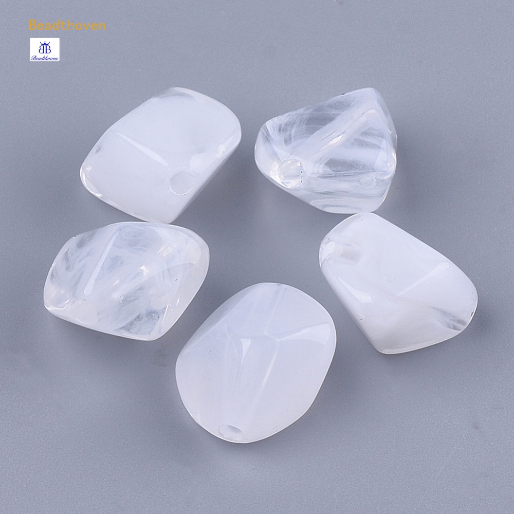 50 Hạt xỏ acrylic màu trắng lỗ 2mm 13x13x10mm
