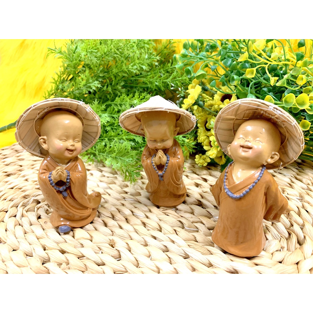Chú Tiểu Hoan Hỉ Tài Lộc đội Nón Lá Việt Nam