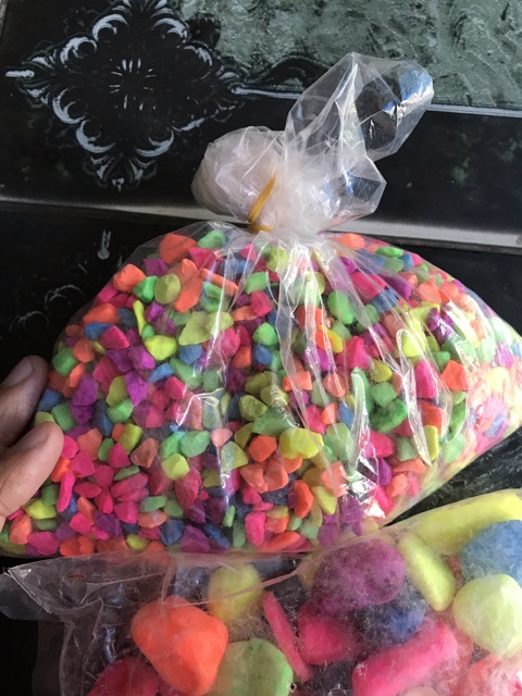 COMBO 2 BỊCH ĐÁ ĐỦ MÀU TRANG TRÍ HỒ CÁ NON BỘ