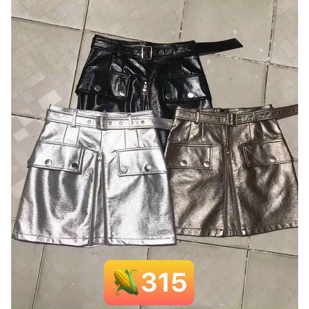 Chân váy da bóng cực chất chơi đi cháy phố thì chỉ có hết nước chấm