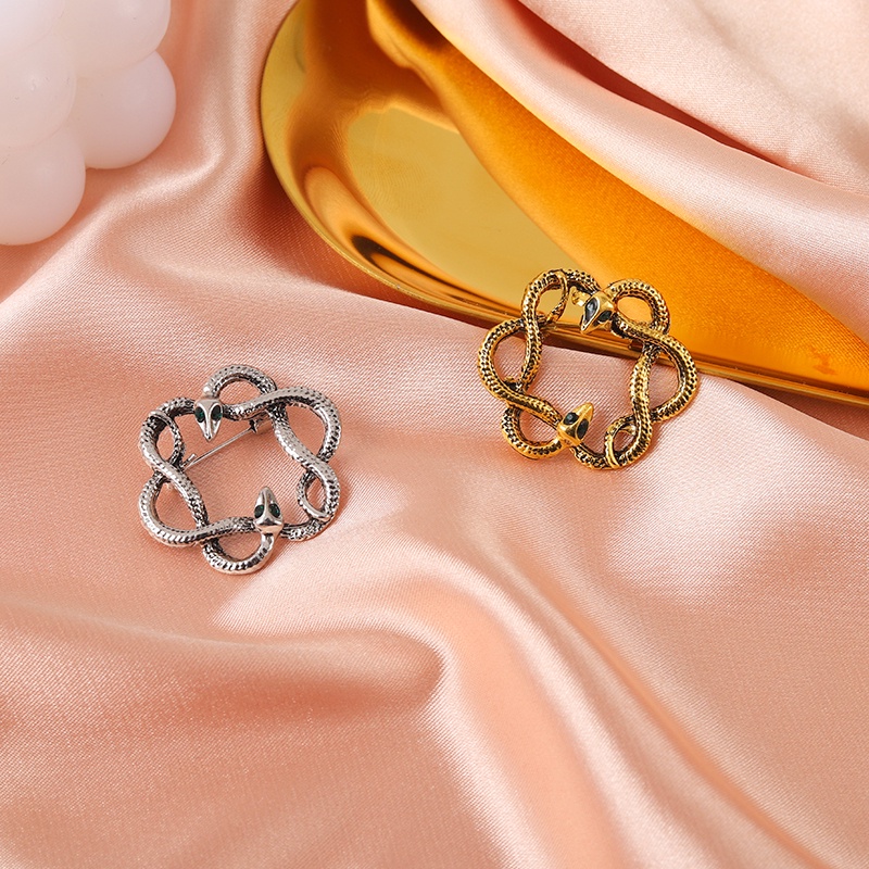 Cài áo hình rắn đính đá thời trang nữ