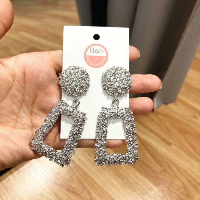 Bông tai hình thang