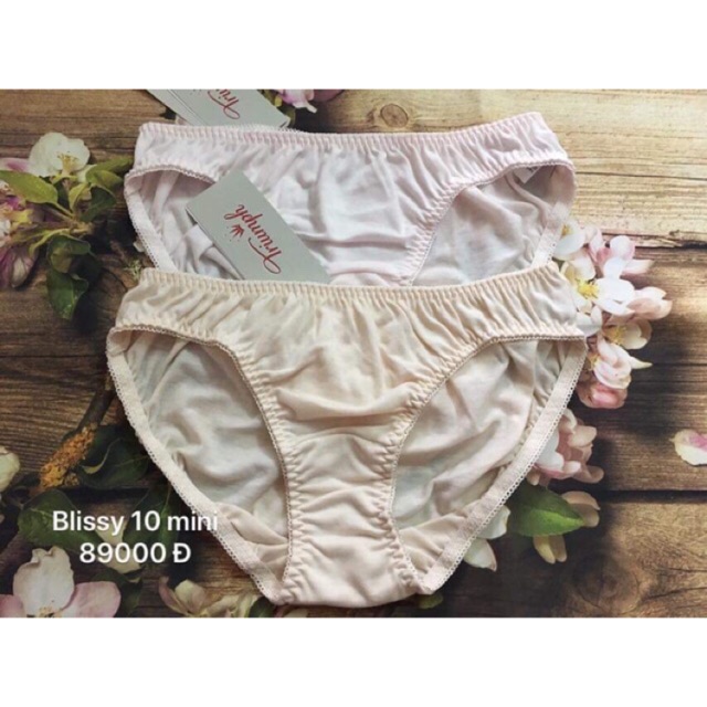 [Mã WARN10 giảm 10k đơn 99k] Quần Triumph Blissy 10 mini