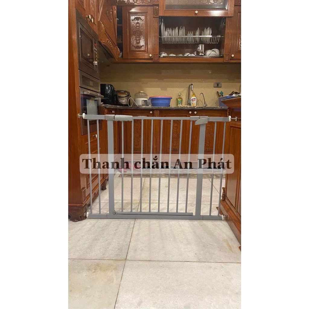 Chắn Cửa/Cầu Thang 117cm-123cm không khoan tường Có Mảnh Ghép