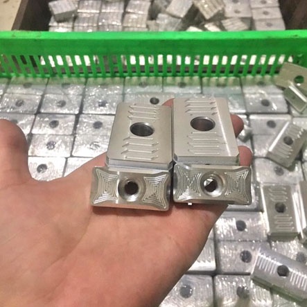 Pát tăng sên âm nhôm CNC Jupiter, bát tăng sên xe máy