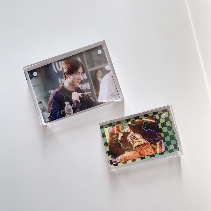 Khung ảnh chất liệu acrylic trong suốt dùng trang trí bàn