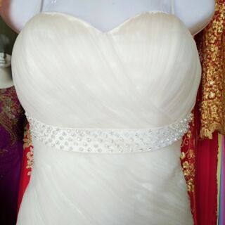 Thanh lý đầm ôm như hình