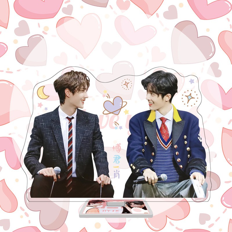 Standee mẫu mới nhất in hình Vương Nhất Bác_Tiêu Chiến