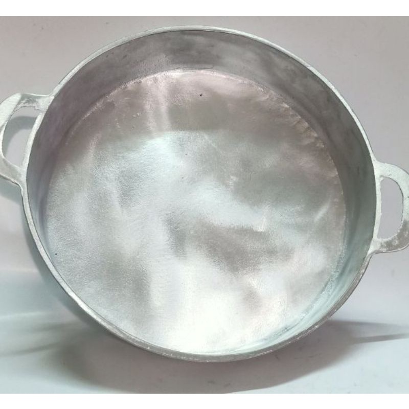 CHẢO GANG ĐÁY BẰNG ĐƯỜNG KÍNH 32CM ĐÃ ĐƯỢC MÀI BÓNG BÊN TRONG