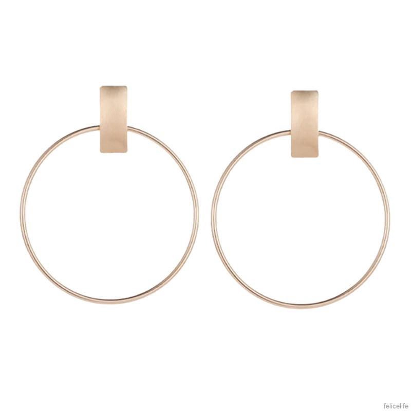 Hoa tai kim loại dáng tròn thiết kế đơn giản