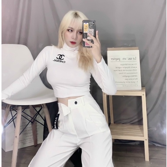 Áo kiểu croptop tay dài thêu logo chữ hiệu bên ngực cực hot , chất thun bozip mềm mịn ( ảnh thật)