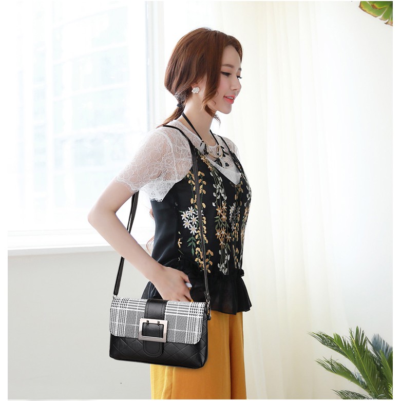 Túi đeo chéo nữ da mềm kẻ caro nhiều ngăn giá rẻ BAG U KED11