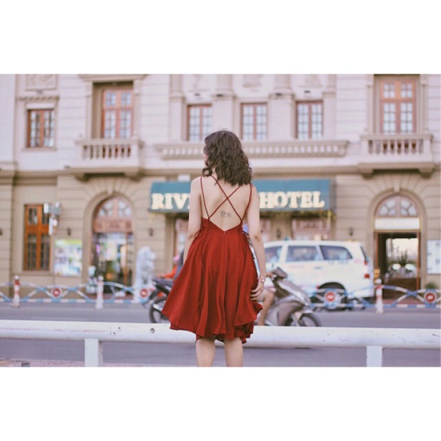 Đầm Flying hở lưng đan dây SDX25 | BigBuy360 - bigbuy360.vn