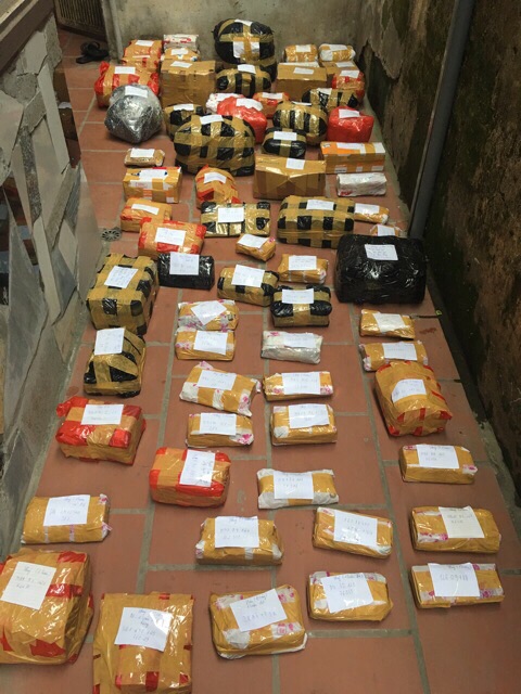 Tinh dầu tràm Huế nguyên chất lọ dẹt 100ml tắm và bôi cho trẻ