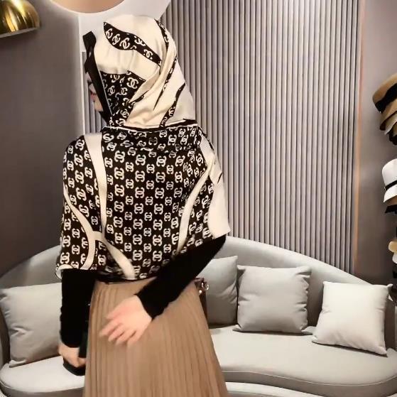 Áo Choàng Chống Nắng Có Mũ Trùm Đầu Khóa Nam Châm Dành Cho Nữ Đi Du Lịch