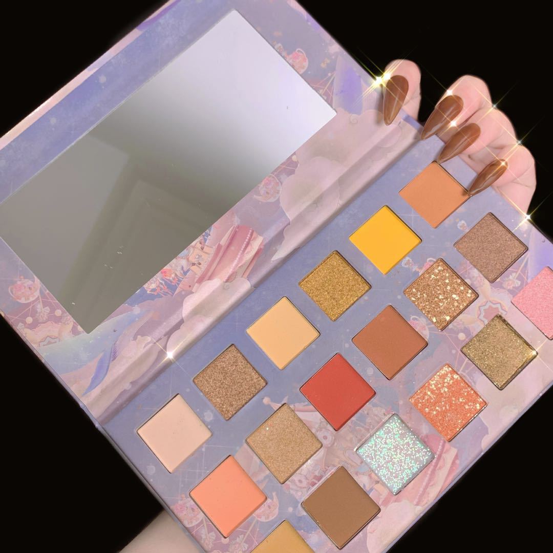 [Hàng mới về] Bảng Phấn Mắt 18 Màu Sắc Gồm Màu Lì Và Màu hũ Chống Nhòe Dành Cho Người Mới Tập Trang Điểm | BigBuy360 - bigbuy360.vn