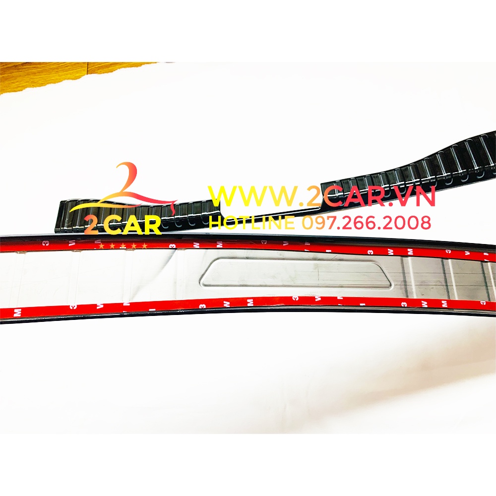 Chống trầy cốp trong, ngoài xe Toyota Raize 2021- 2022 chất liệu titan cao cấp