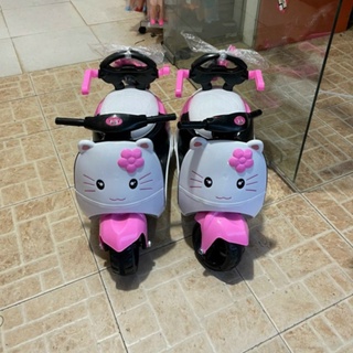 Xe máy điện cho bé Minion / heo/ kitty