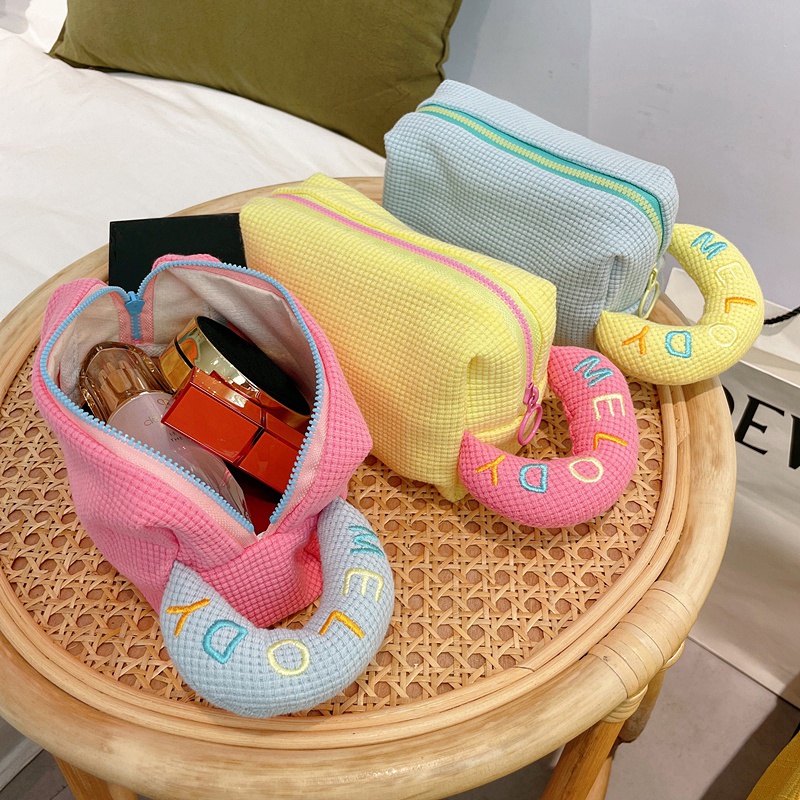 Túi Đựng Đồ Trang Điểm Cỡ Lớn Tiện Dụng Khi Đi Du Lịch