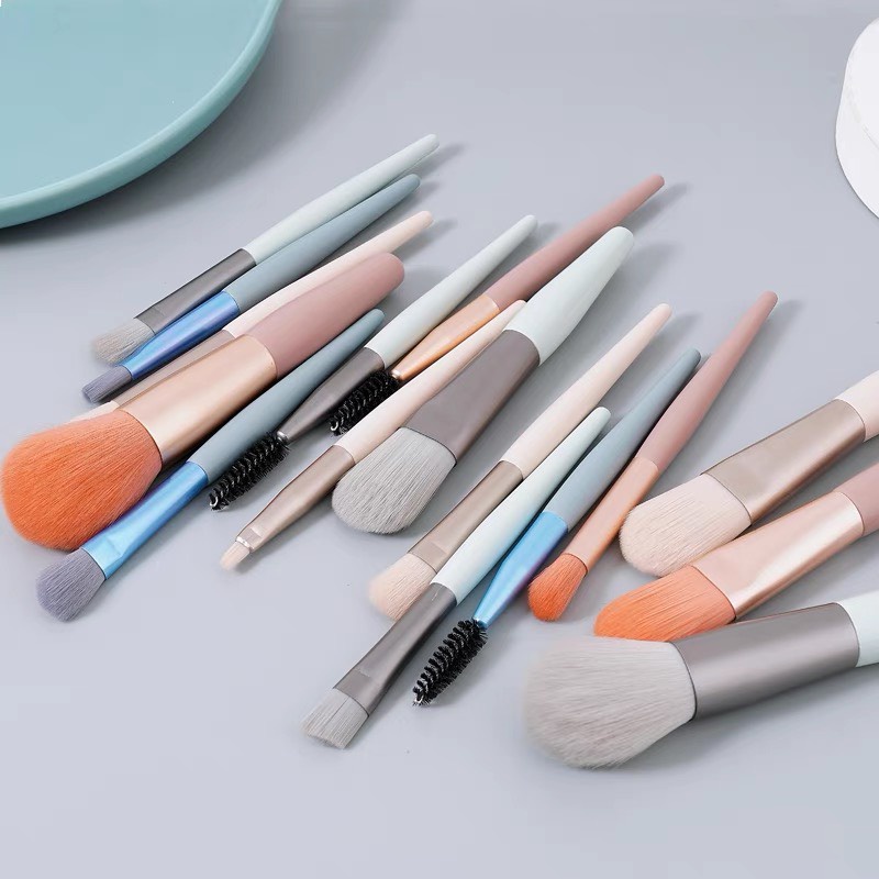 Set 8 cọ đánh phấn trang điểm kèm túi khóa kéo tiện lợi