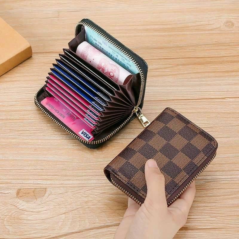 Ví khóa cầm tay 12 NGĂN nhỏ gọn, tiện lợi - Ngẫu nhiên