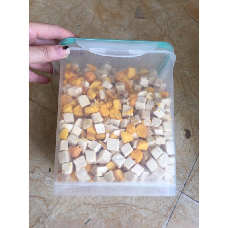 Hộp mix thịt gà viên + lòng đỏ trứng 600 gr bổ sung vitamin mượt lông mặt nọng cho boss meo boss cún