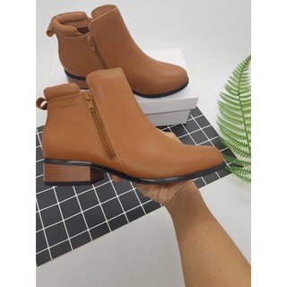 BOOTS DA KHÓA NGANG