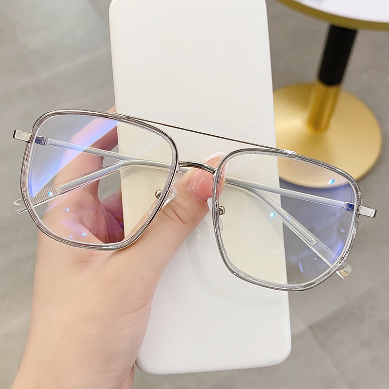 Kính Mát Gọng Lớn Trong Suốt Chống Ánh Sáng Xanh Thời Trang Cho Nữ