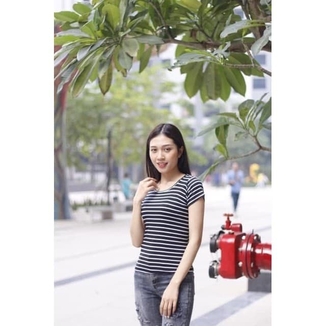 Áo phông kẻ nữ