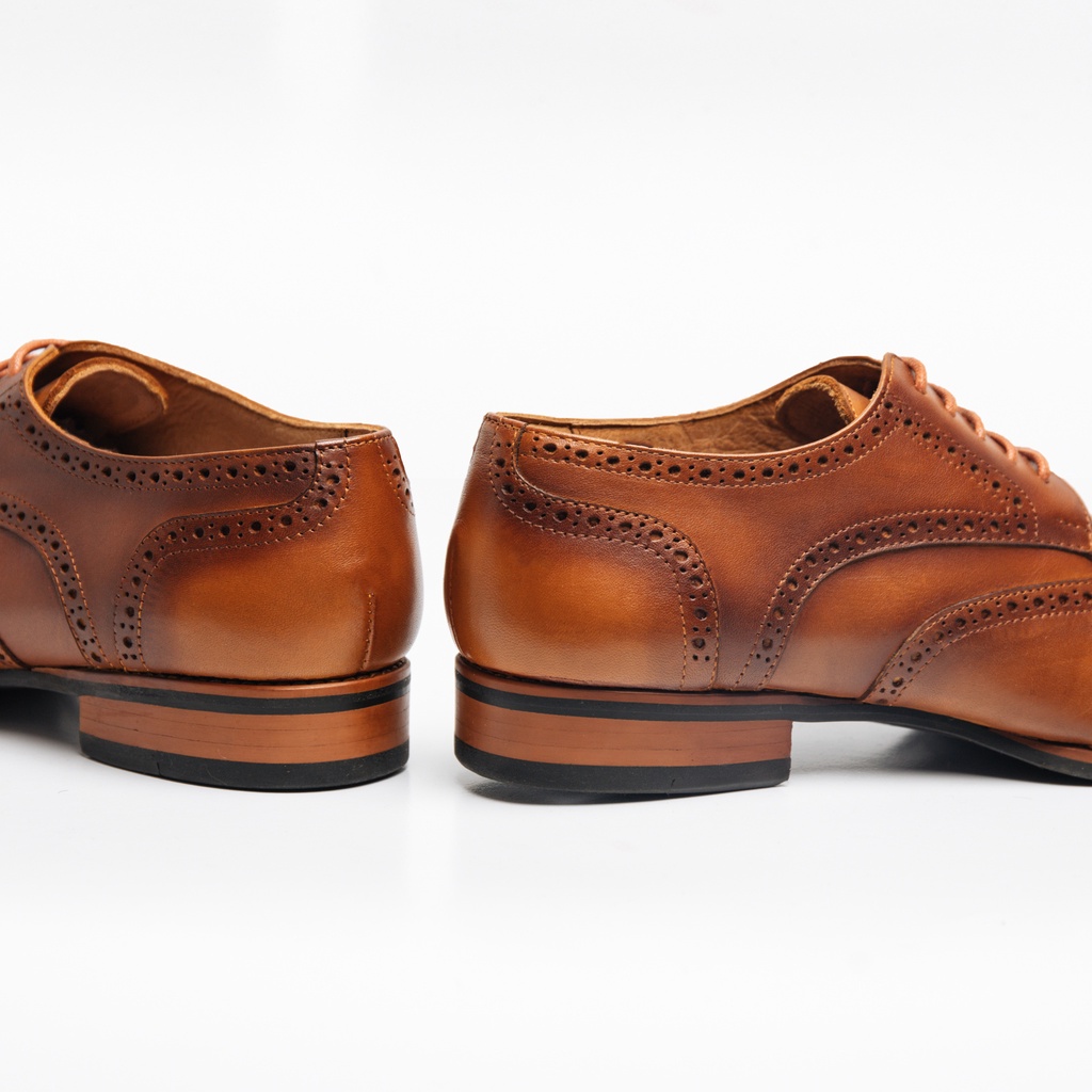 Giày Tây Cao Cấp WINGTIP DERBY BROGUES - Da Bò Ý Lót Trong Da Bò Mộc - Thương hiệu Be Classy