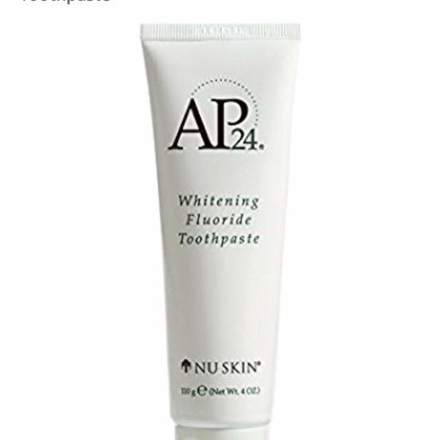 KEM ĐÁNH RĂNG TRẮNG SÁNG AP-24 WHITENING FLOURIDE TOOTHPASTE hàng xách tay MỸ