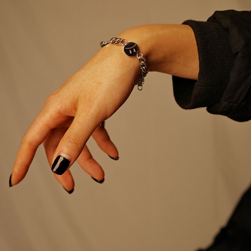 Vòng Tay Mặt Cười Đơn Giản Cá Tính 22158