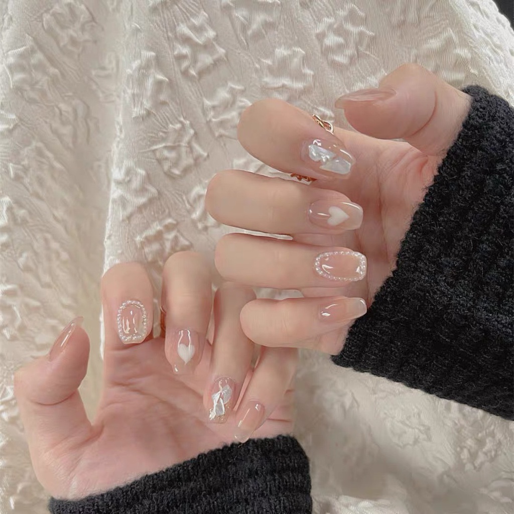 Nail box Thiết Kế Phong Cách Hàn Quốc Ẩn Xà Cừ Xếp Ngọc Nền Nước Gạo Nhẹ Nhàng N10