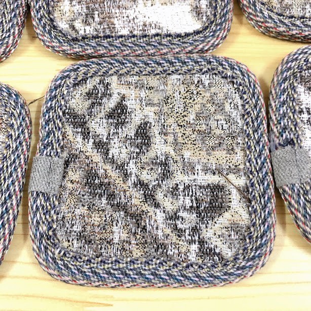 Combo 3 cái - Đế lót ly vải hình vuông giúp trang trí bàn ăn