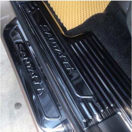 Ốp bậc cửa, Nẹp bước chân trong, ngoài xe HUYNDAI SANTAFE 2019 2020 2021 2022, chất liệu titan