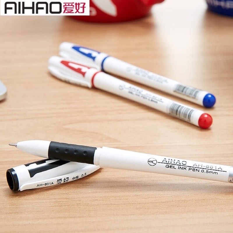 12 chiếc bút chữ A - Bút nước chữ A