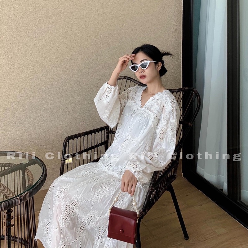 Đầm maxi ren tay dài