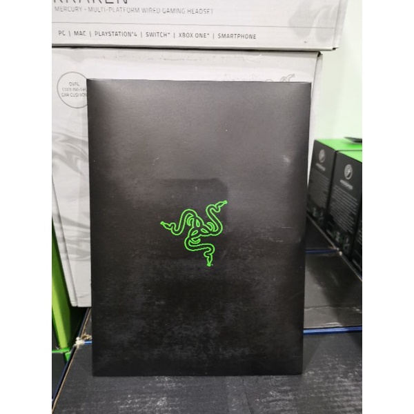 Pack đồ phụ kiện lưu niệm Razer L33t Pack V3