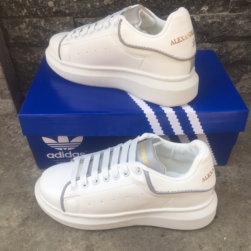 Giày Alex MC Queen gót nhung nam nữ