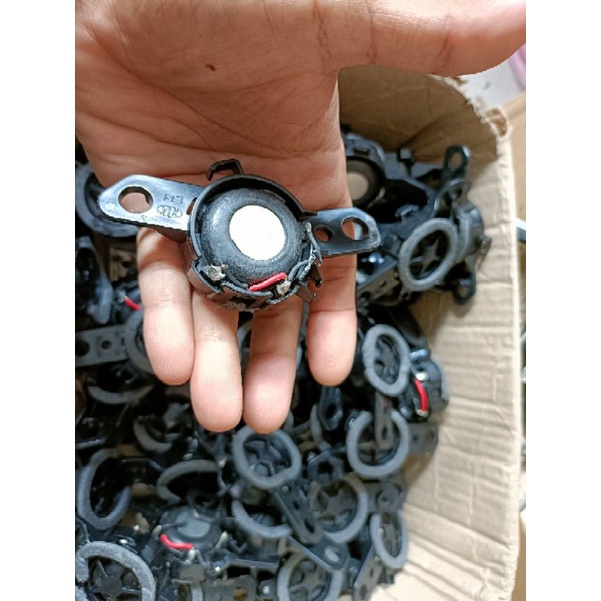 Loa treb tháo xe KIA từ neo màng lụa 4cm to bự