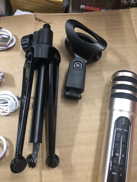 [Combo] Bộ hát karaoke, live tream trên điện thoại C7 và bệ đỡ