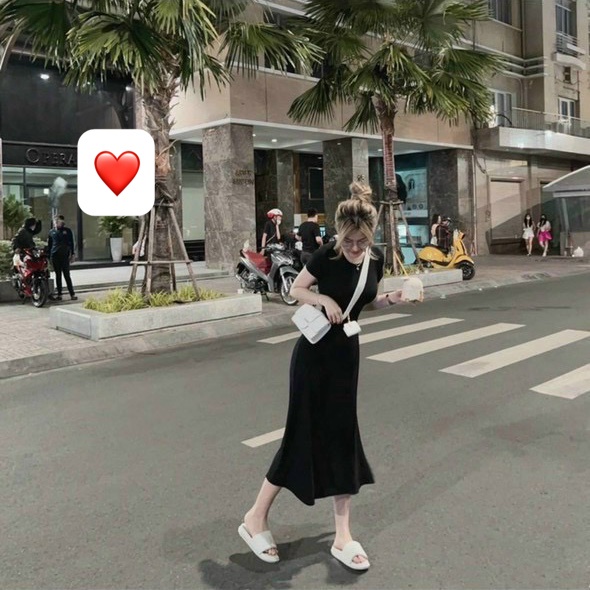 Đầm nữ kiễu tay ngắn xẽ tà dáng đầm dài chất thun hot LY57