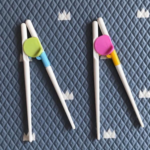 Siêu tiện ích Combo 2 Đũa tập gắp, tập chủ động ăn dặm cho bé Hàng hot