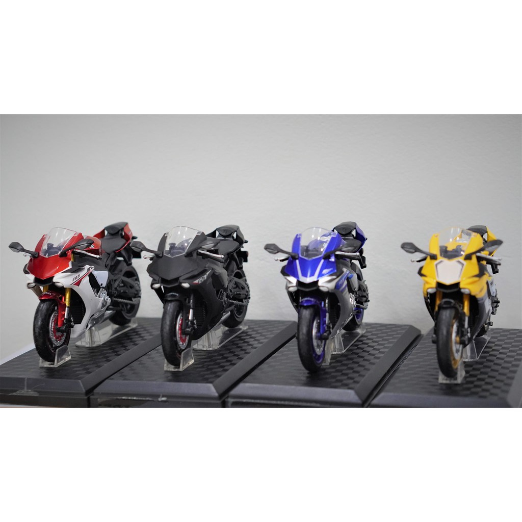 Mô Hình Xe YAMAHA R1 Cá Trê Tỉ Lệ 1 : 12 có Bàn Đỡ Tuấn Cận 299