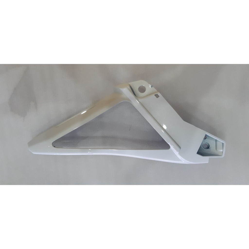 Ốp xi nhan trước Nouvo 5 trắng Yamaha