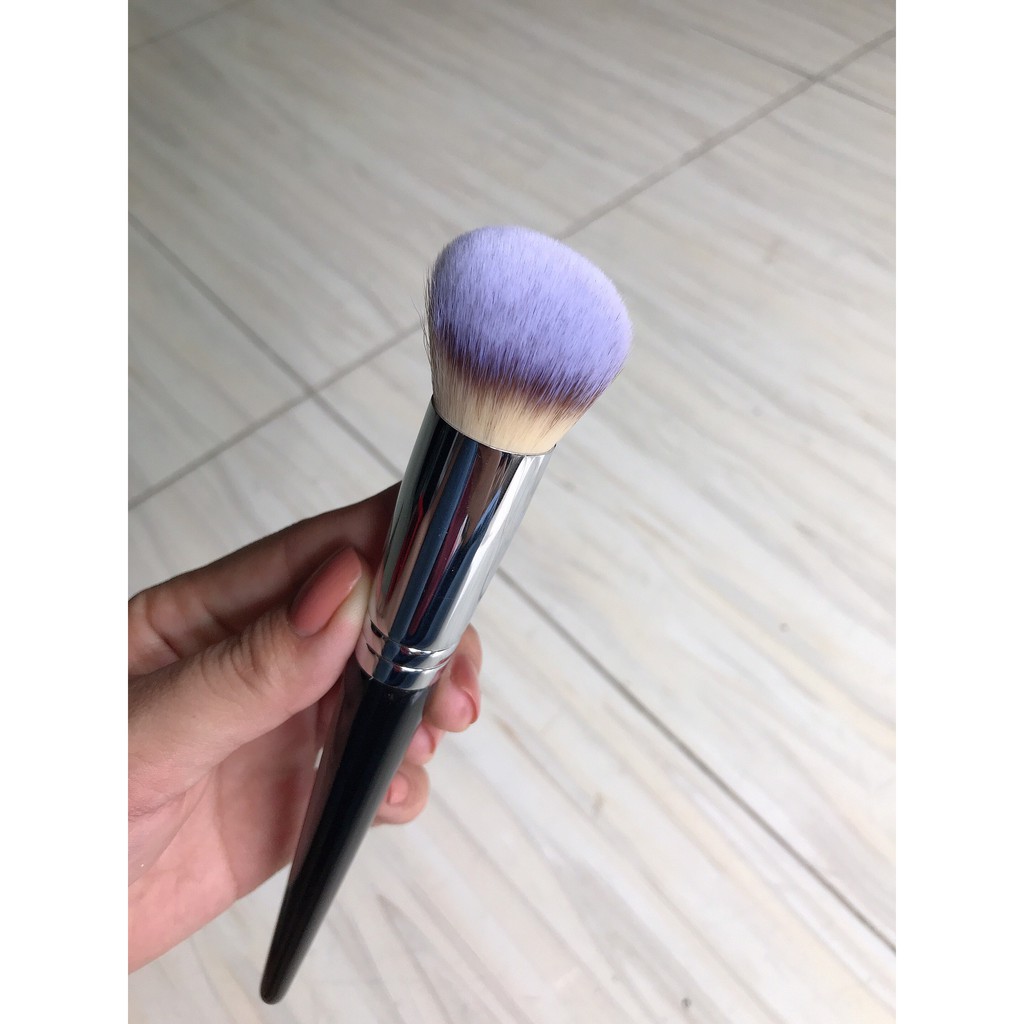 Cọ lẻ Celin (cọ tách từ bộ 28 cây Celin glamour)